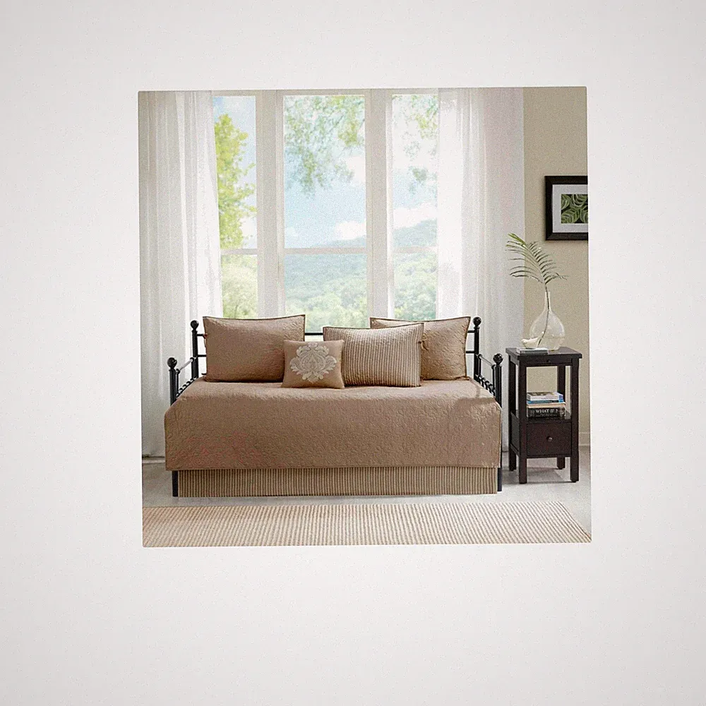 Charming Double-Sided Daybed Cover Set, 6-Piece with Cottage-Inspired Elegance